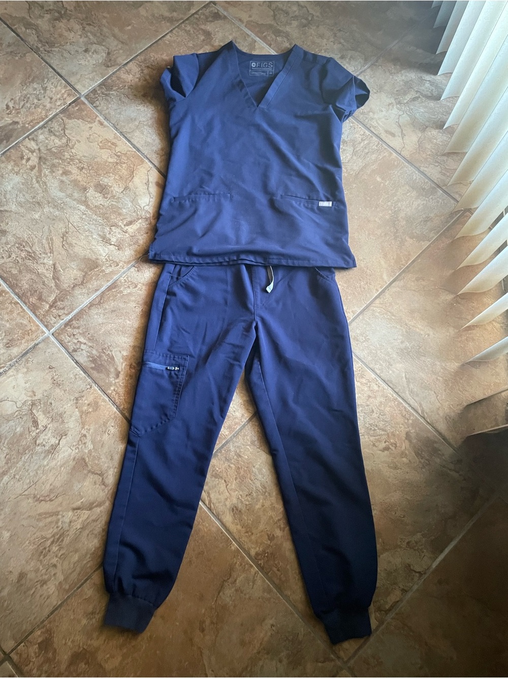 Figs Navy Zamora Women's Jogger Scrub Pants